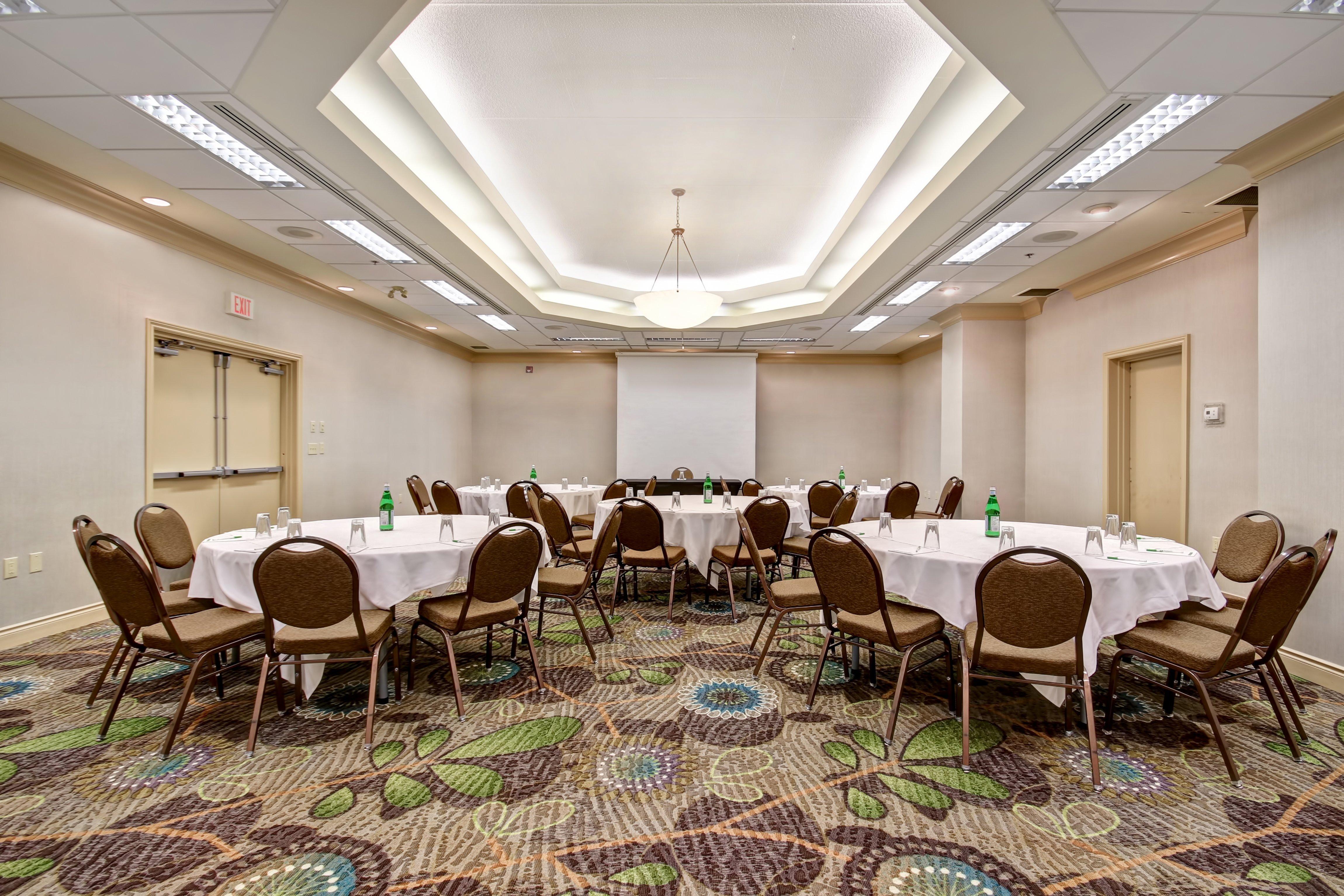 Holiday Inn Windsor - Ambassador Bridge By Ihg Exterior foto