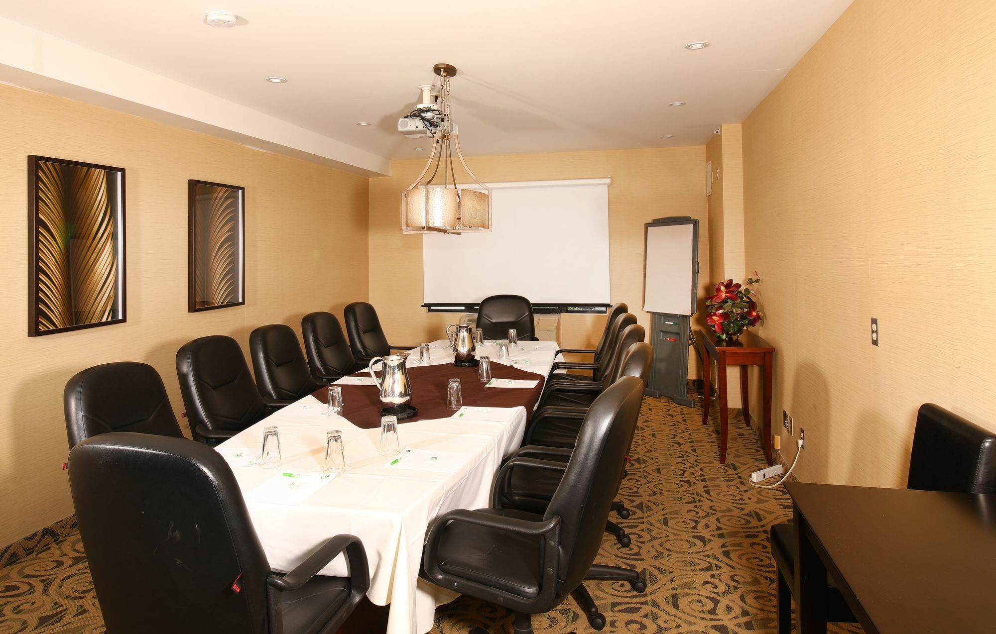 Holiday Inn Windsor - Ambassador Bridge By Ihg Exterior foto